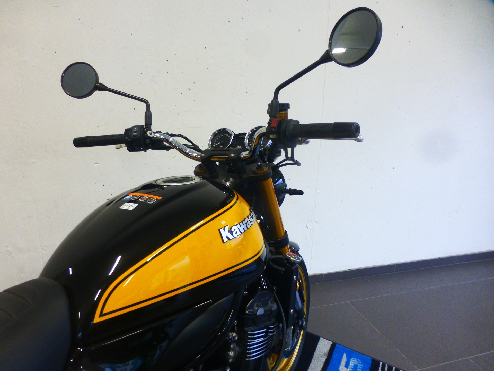 KAWASAKI Z 900 RS SE-image-12