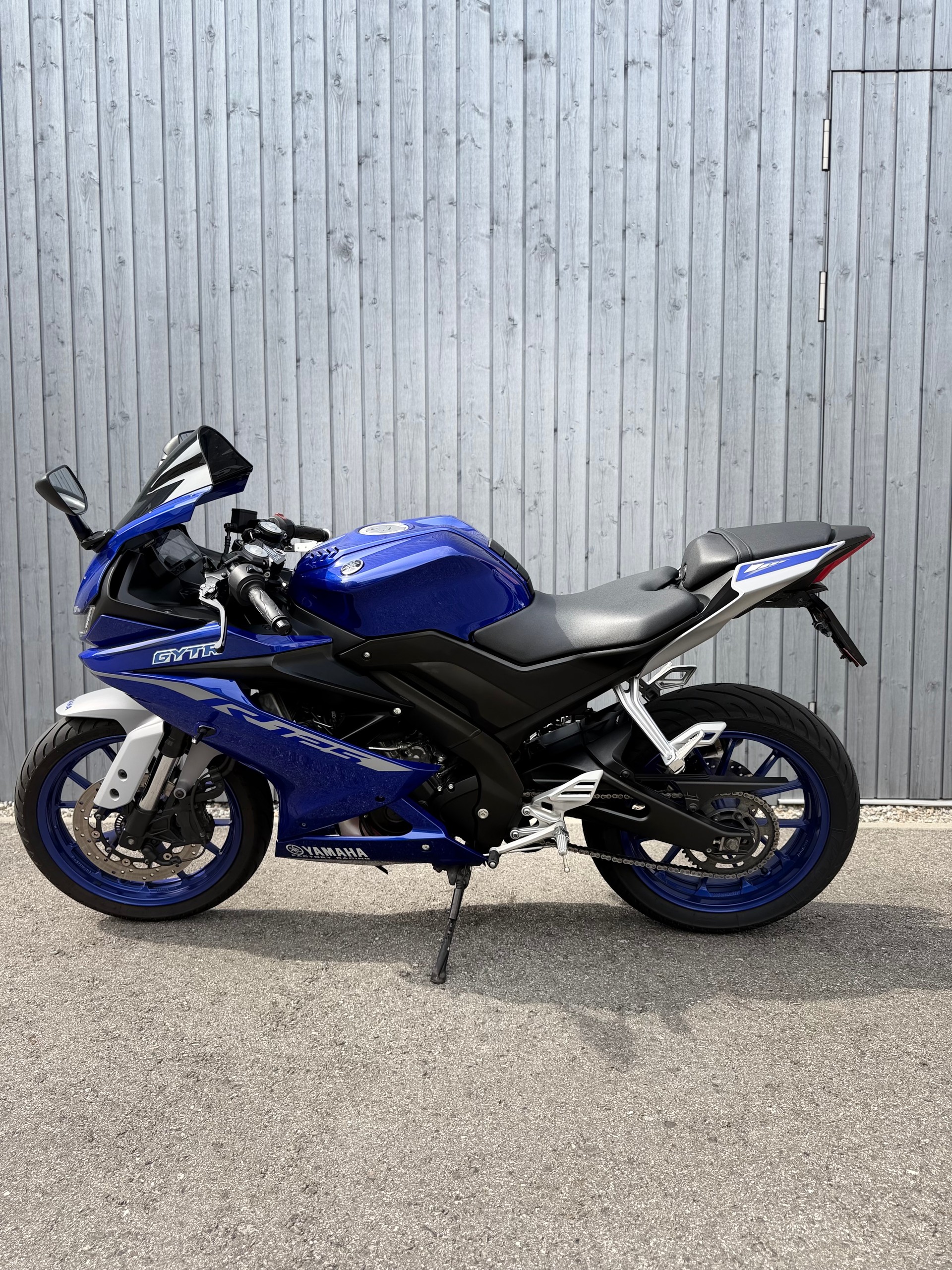 YAMAHA R 125-image-3