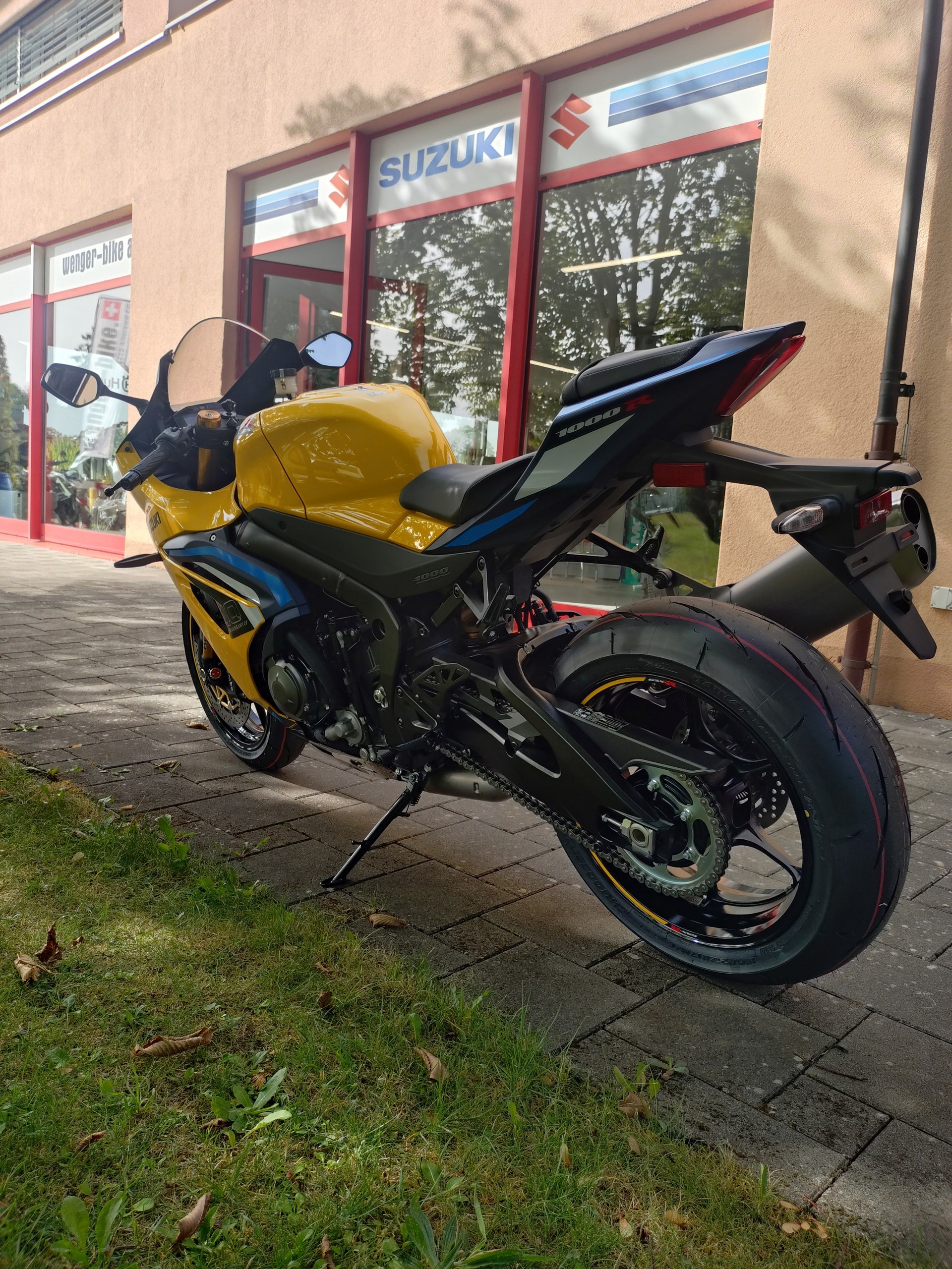 SUZUKI GSX-R 1000R-image-3
