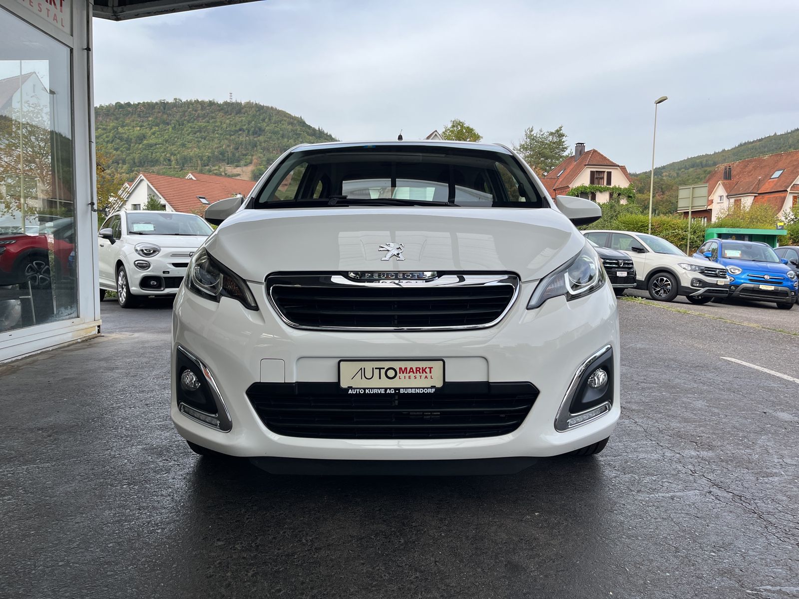 PEUGEOT 108 1.2 VTi Allure-showroom-element-3