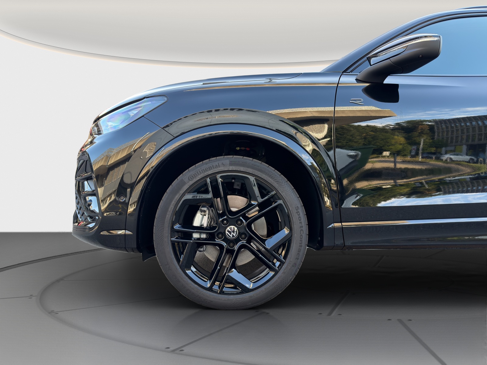 VW Tiguan 2.0 TSI DSG R-Line 4Motion-image-7