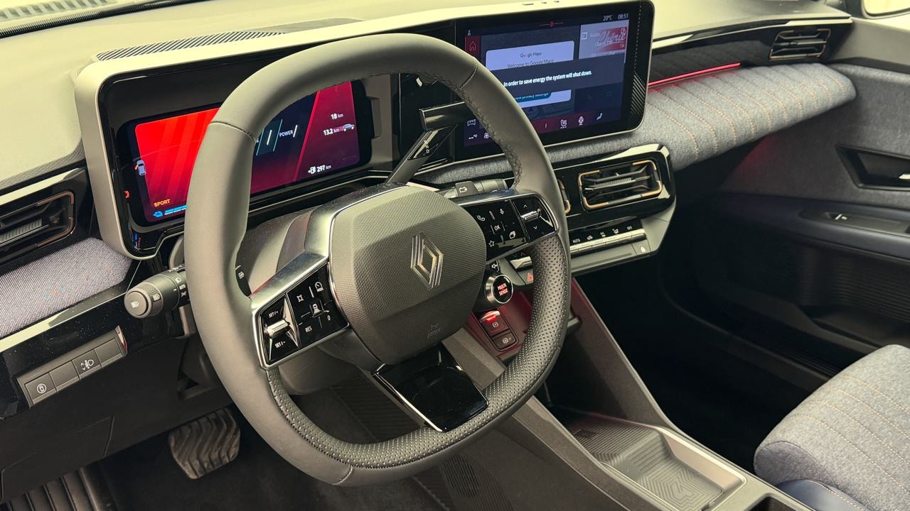 RENAULT R4 E-Tech Comfort Range 52 kWh Techno-image-6