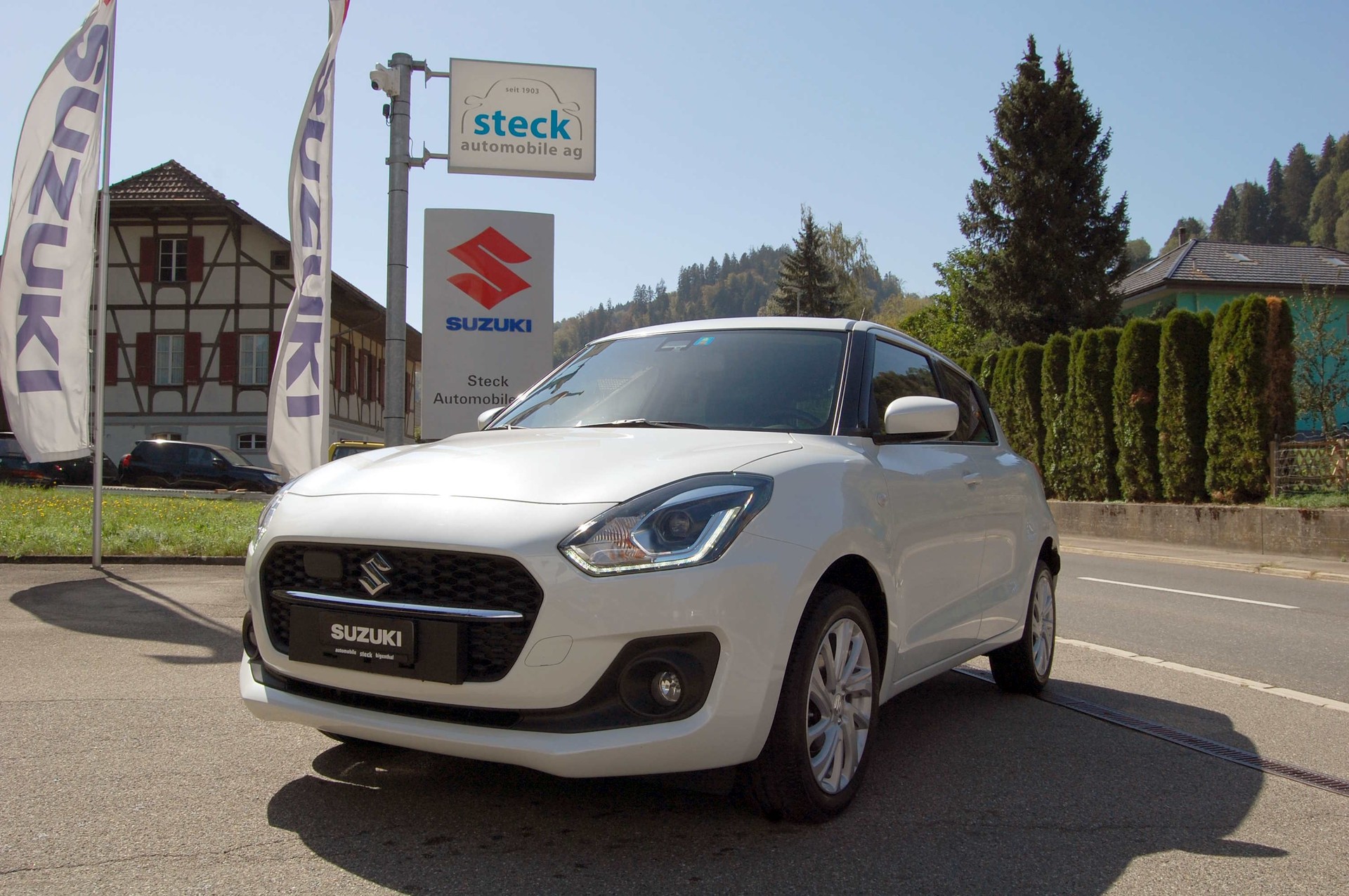 SUZUKI Swift 1.2 Compact + 4x4 Hybrid