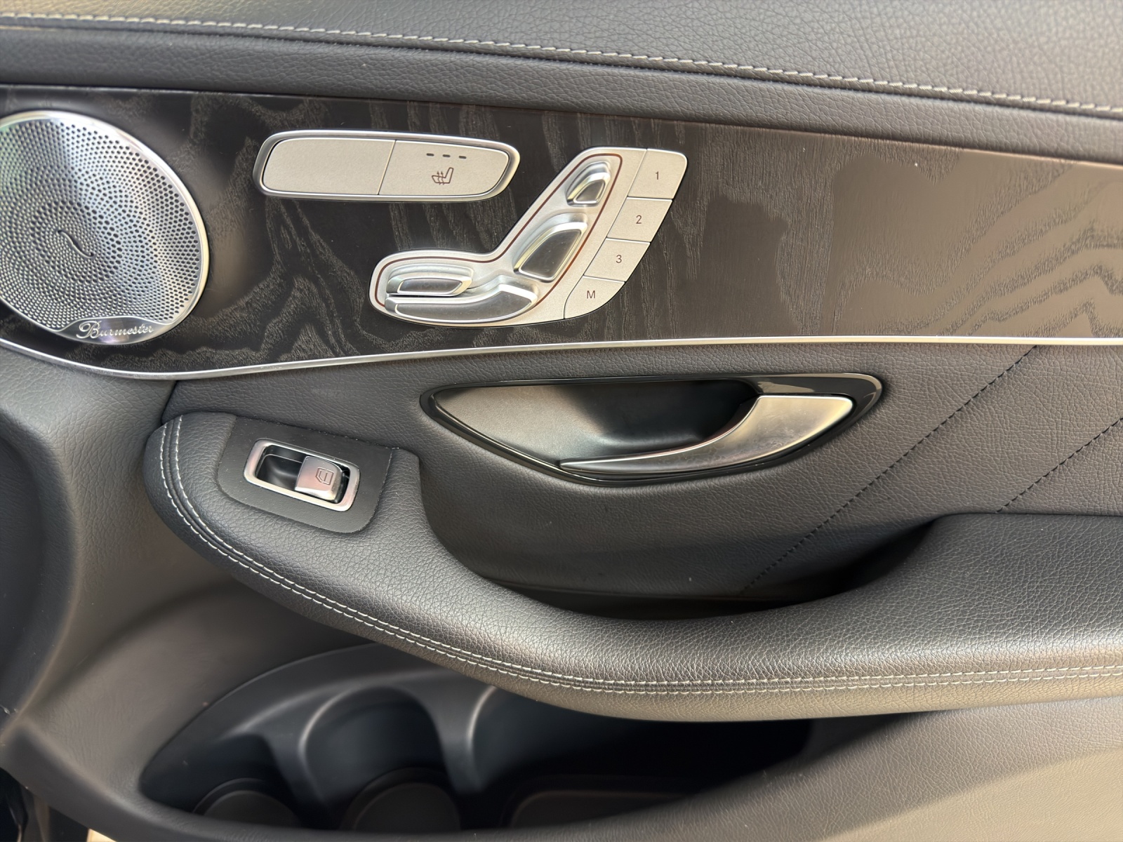 MERCEDES-BENZ GLC Coupé 250 AMG 4Mat-image-10