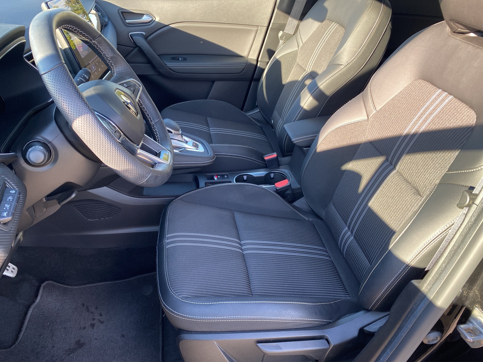 RENAULT Captur 1.3 TCe Techno-image-8