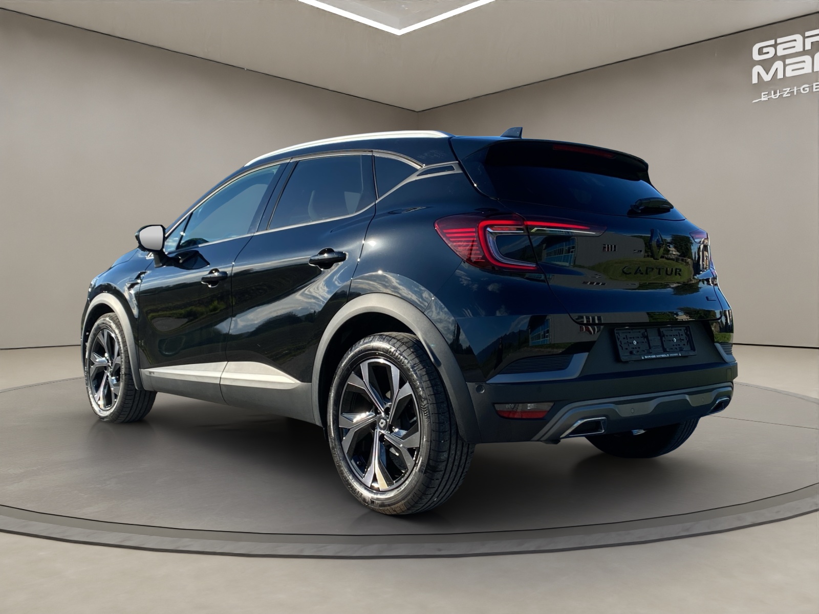 RENAULT Captur 1.3 TCe Techno-image-2