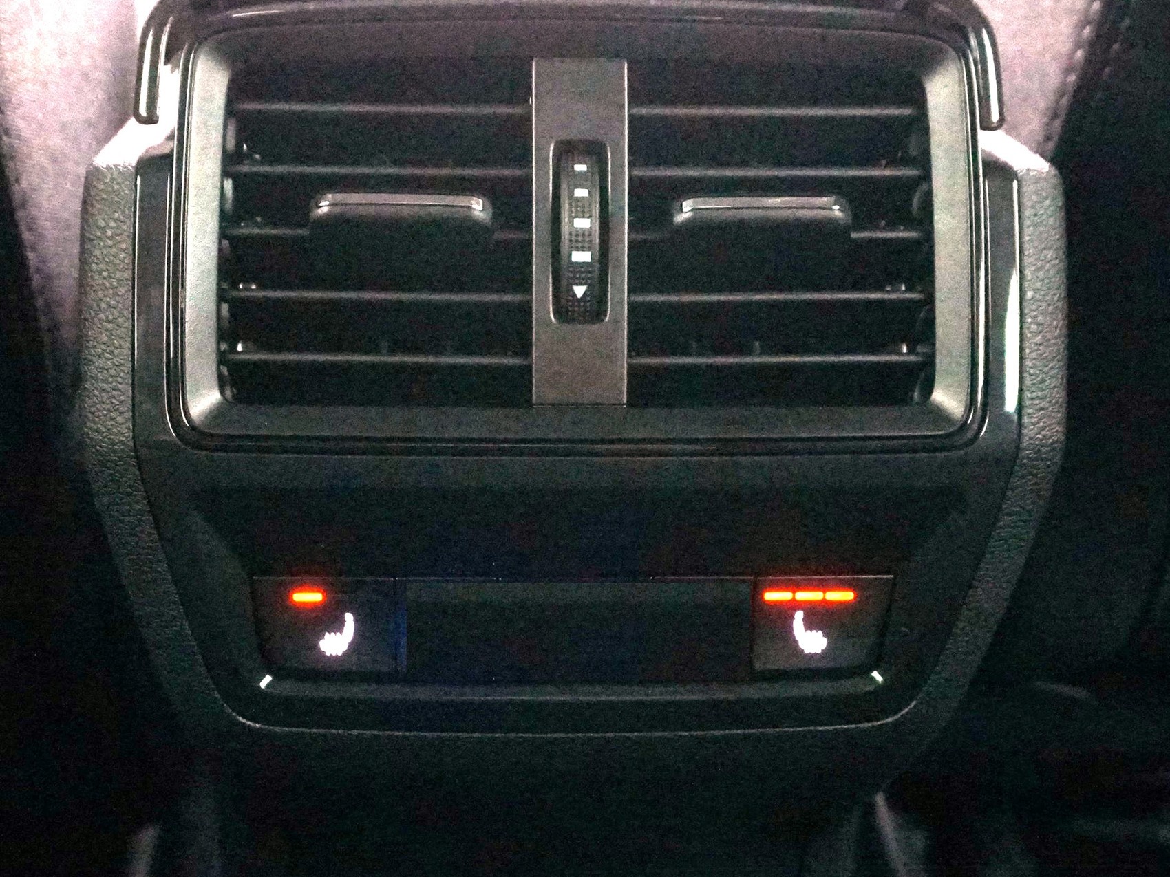 SKODA Karoq 1.5 TSI SportLine DSG-image-20