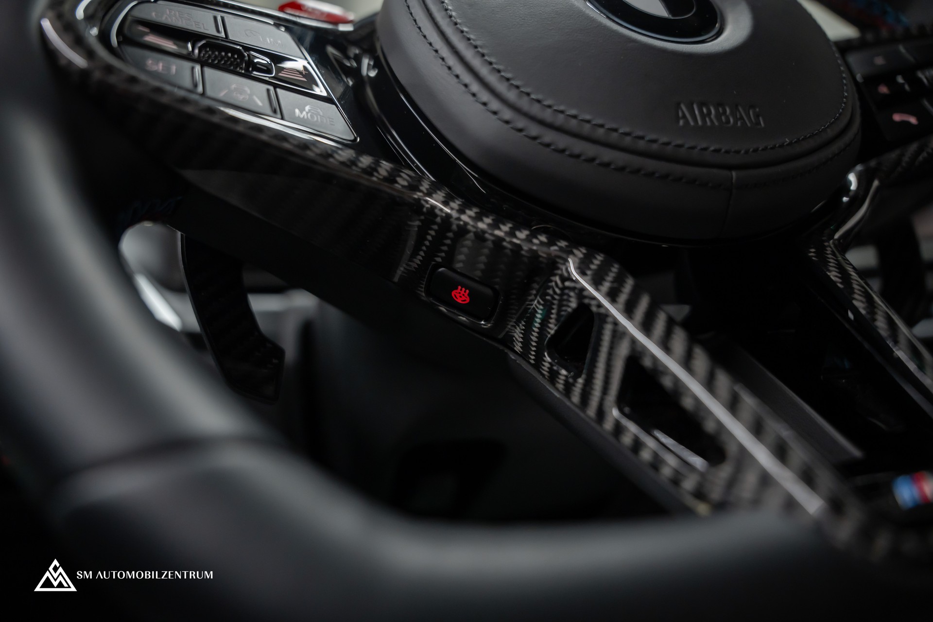 BMW M3 Competition xDrive Touring / Urban Green II / Carbon Exterieur & Interieur / Werksgarantie / 360°-image-36