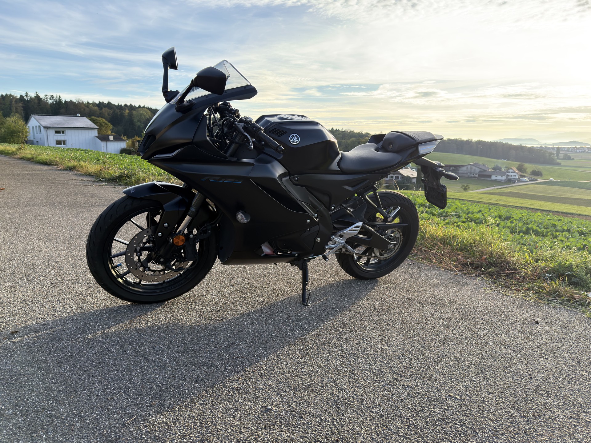 YAMAHA YZF-R 125 ABS-image-7