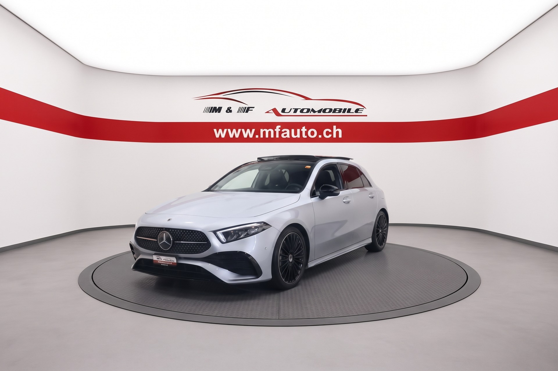 MERCEDES-BENZ A 200 AMG Line