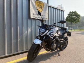 CF MOTO 650 NK-image-1