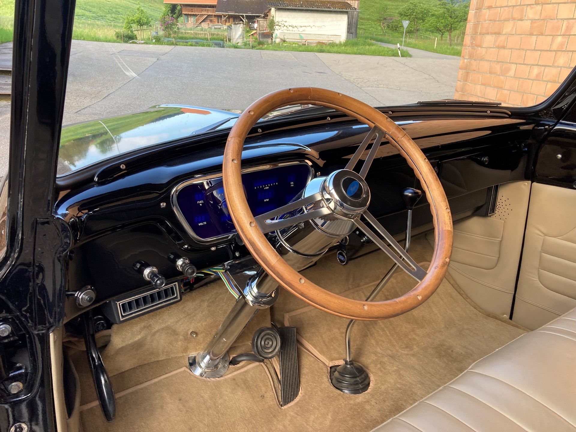 FORD F100 302 V8-image-9