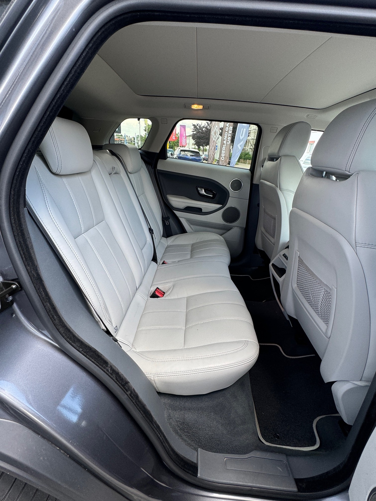 LAND ROVER Range Rover Evoque 2.2 SD4 Prestige AT9-image-5