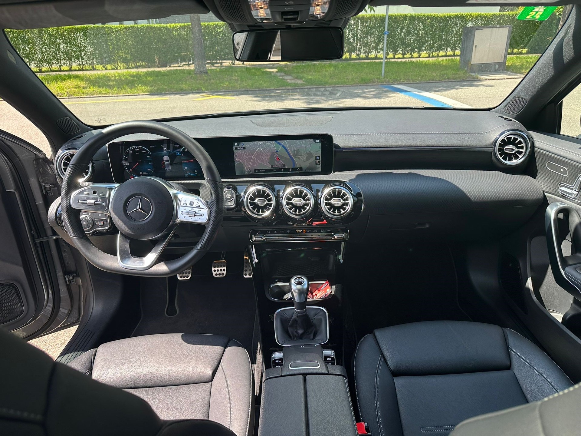 MERCEDES-BENZ A 200-image-4
