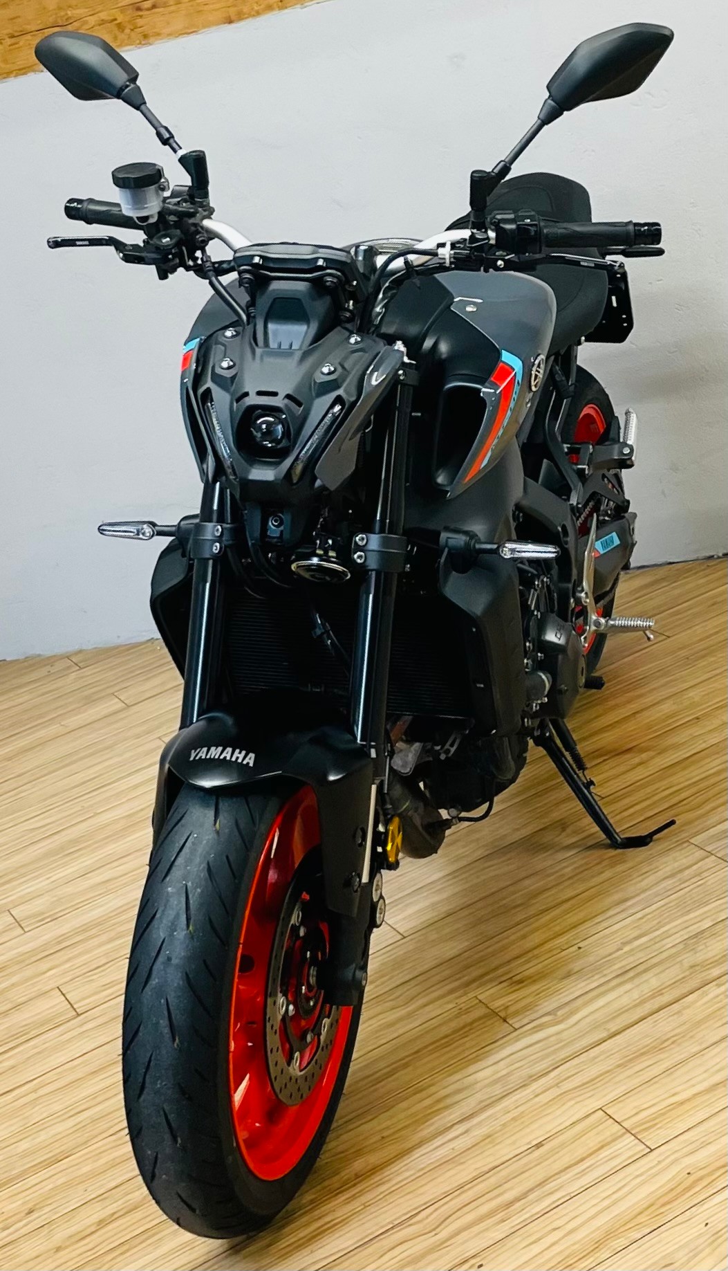 YAMAHA MT-09-image-6