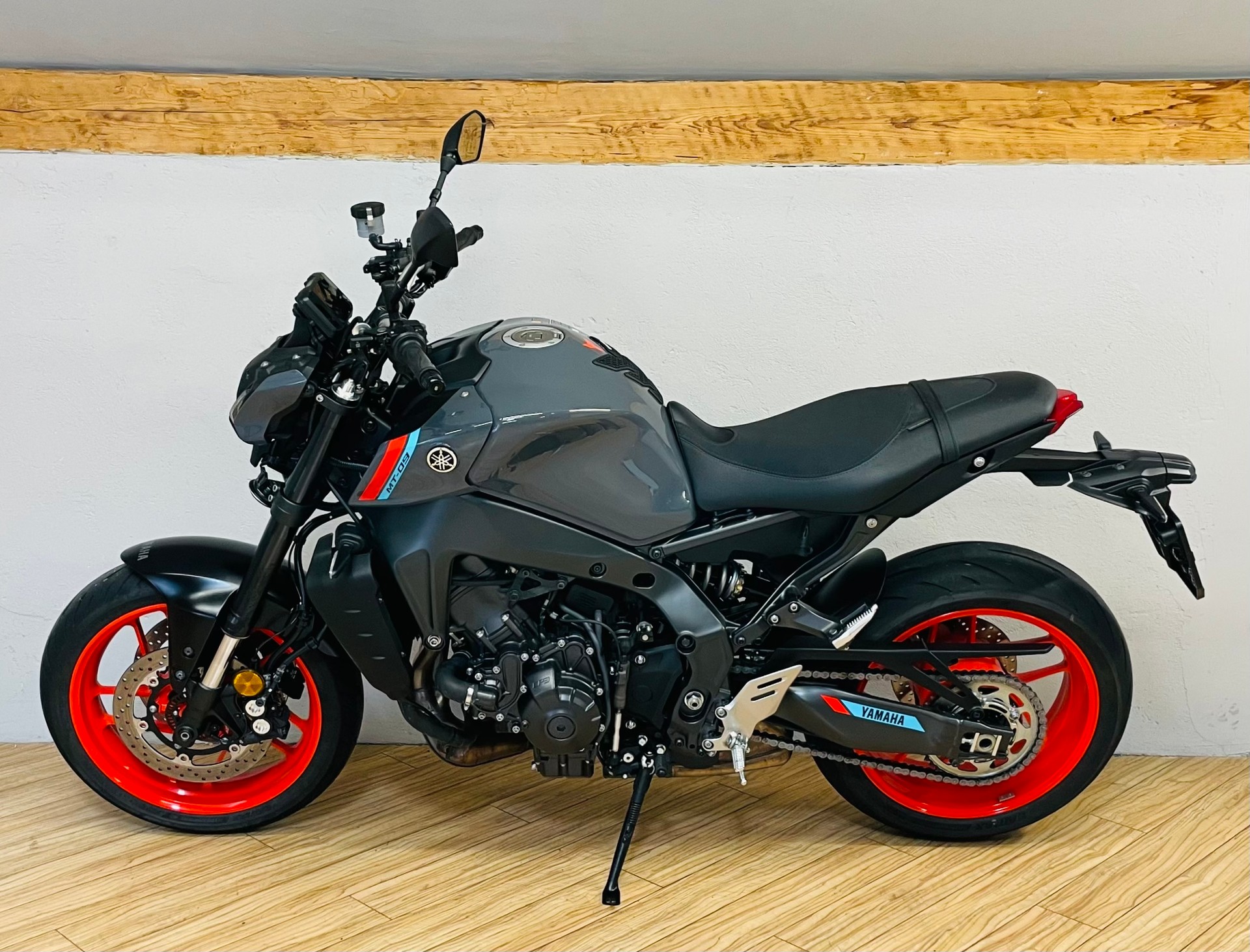 YAMAHA MT-09-image-5