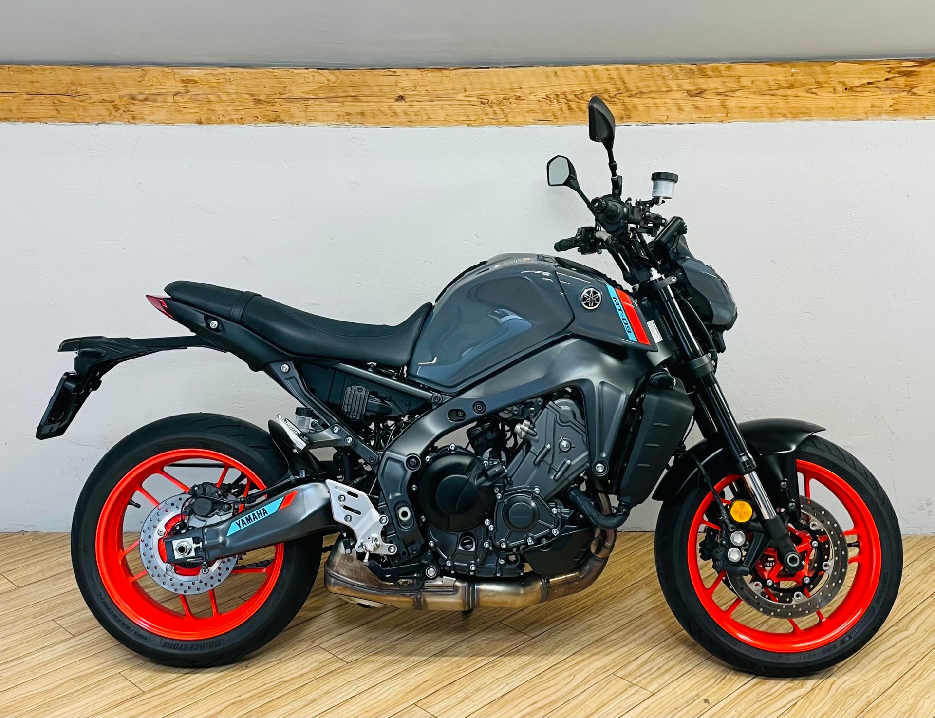 YAMAHA MT-09-image-1