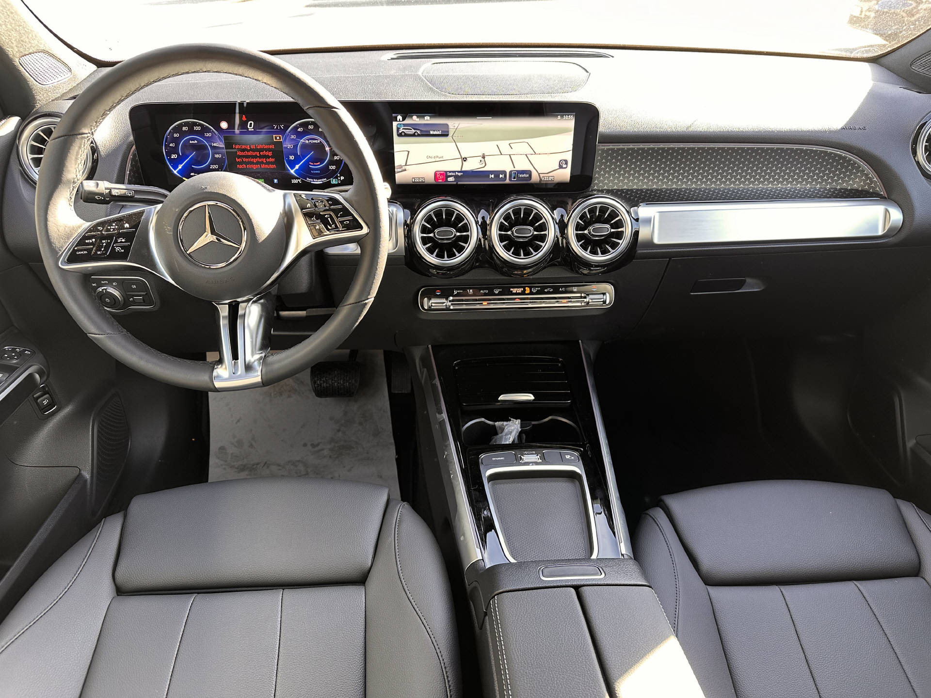 MERCEDES-BENZ EQB 350 Swiss Star Progressive 4matic-image-8