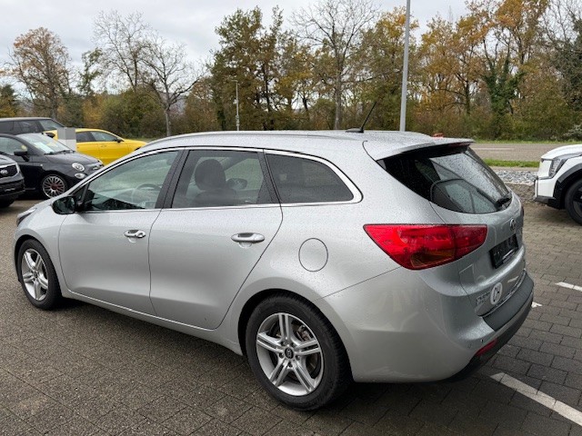 KIA Ceed Sportswagon 1.6 GDi Style-showroom-element-3