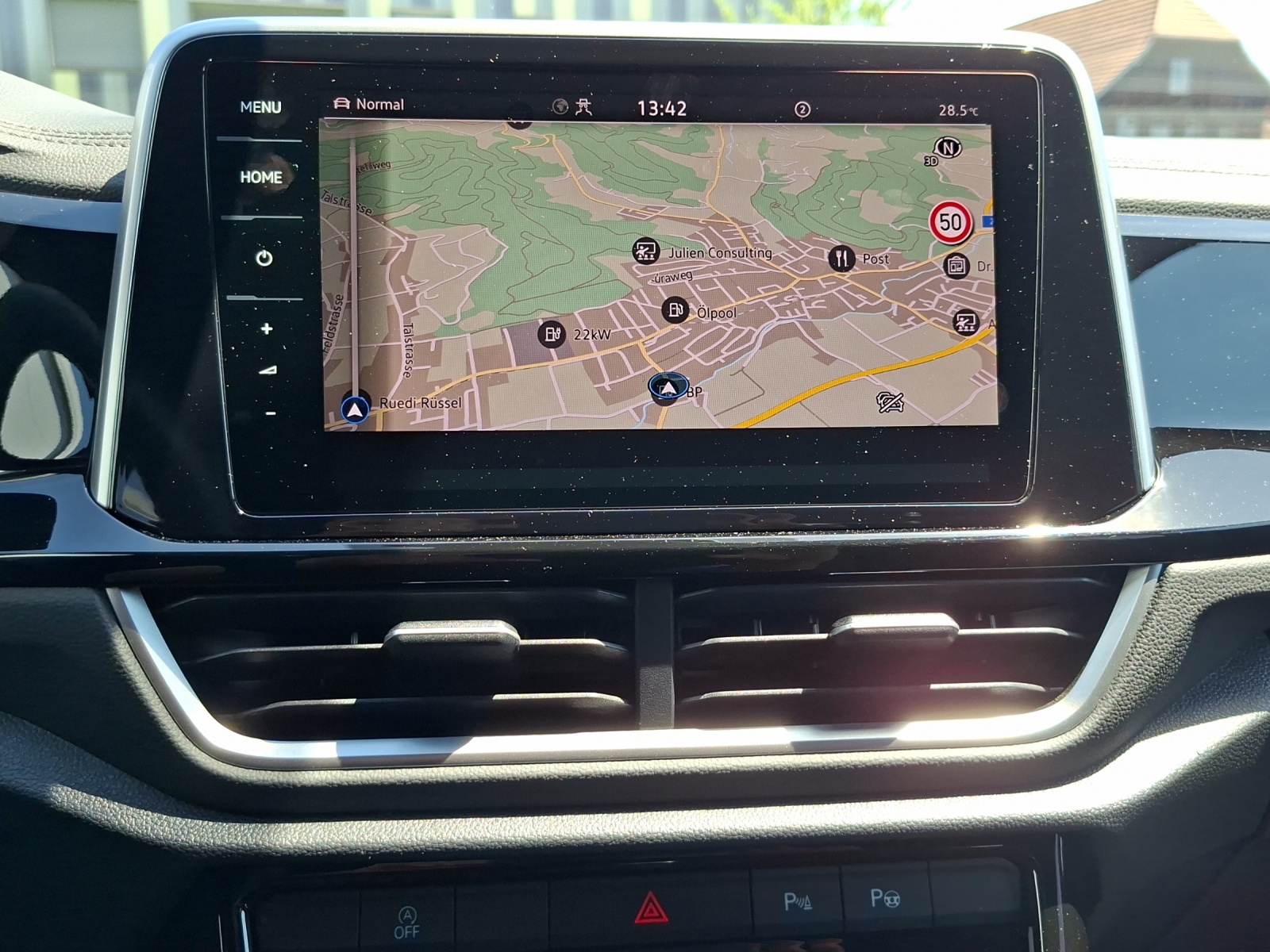 VW T-Roc 2.0 TSI R-Line DSG 4Motion-image-17