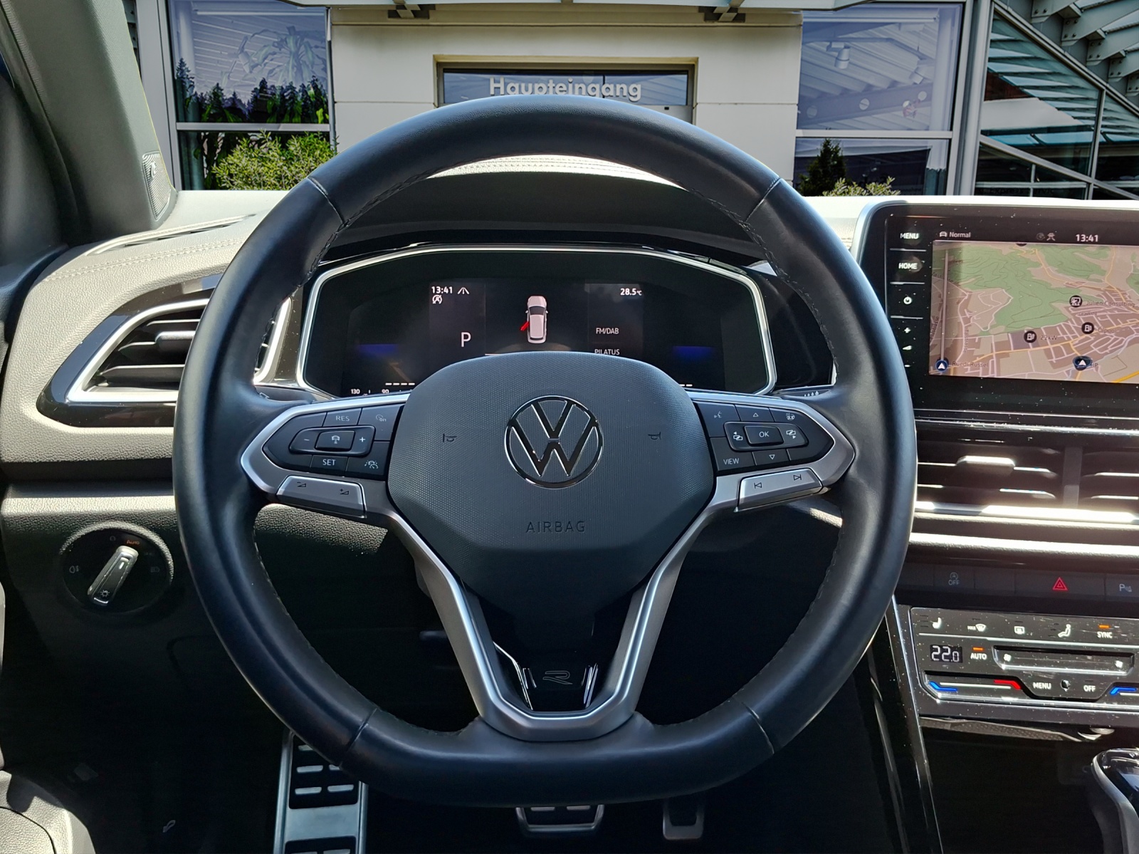 VW T-Roc 2.0 TSI R-Line DSG 4Motion-image-14