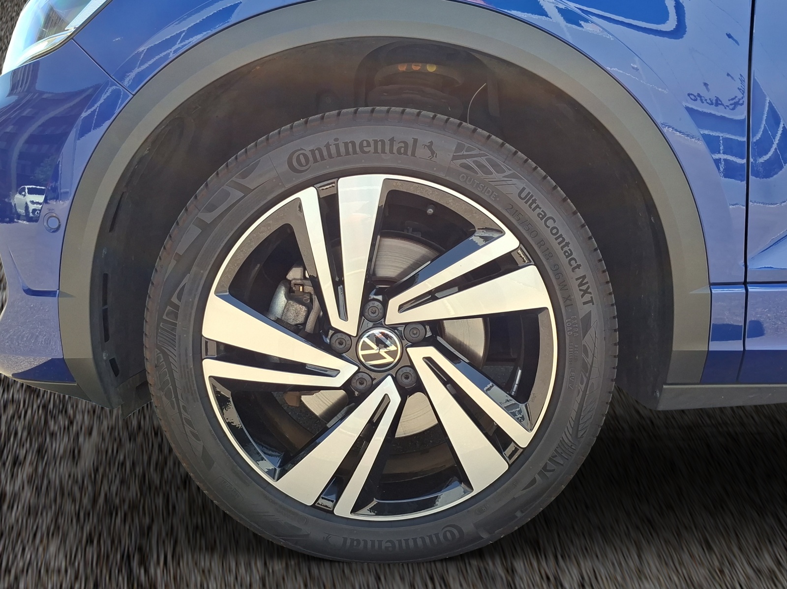 VW T-Roc 2.0 TSI R-Line DSG 4Motion-showroom-element-3
