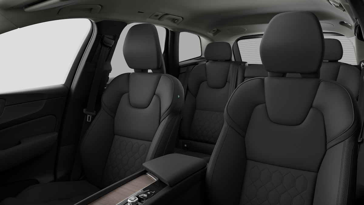 VOLVO XC60 2.0 T6 TE Plus Dark eAWD-image-10