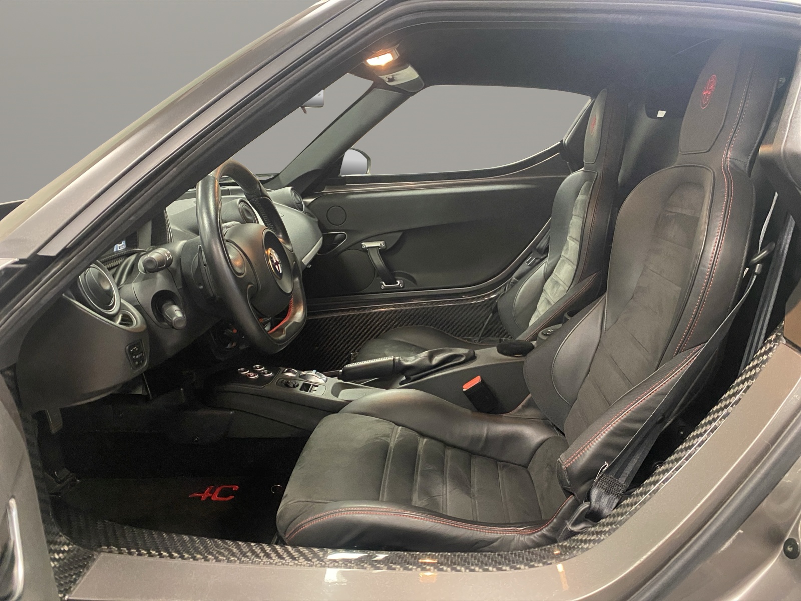 ALFA ROMEO 4C 1750 TBI TCT 1750 TBi-image-8