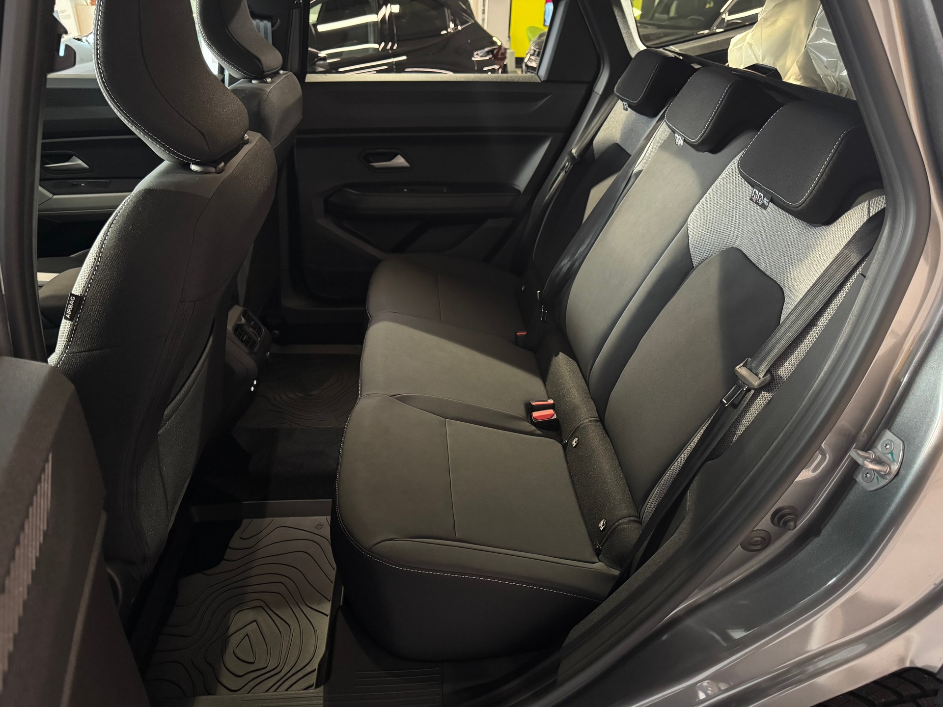DACIA BIGSTER journey hybrid 155-image-13