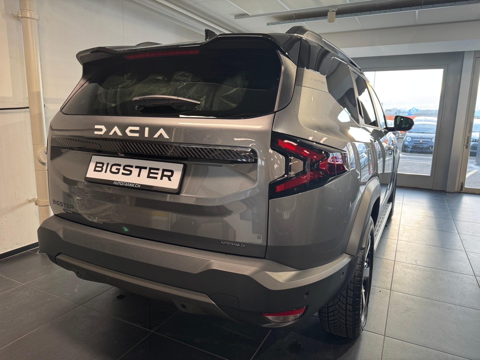 DACIA BIGSTER journey hybrid 155-image-5