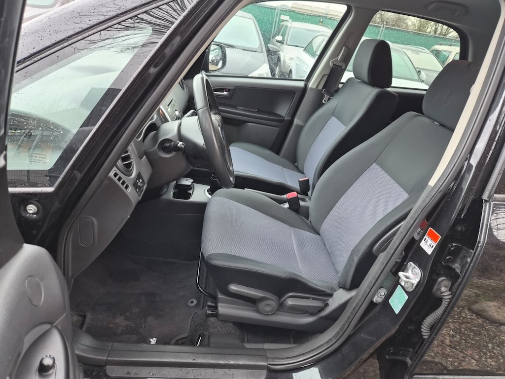 FIAT Sedici 1.6 4WD Emotion-image-8