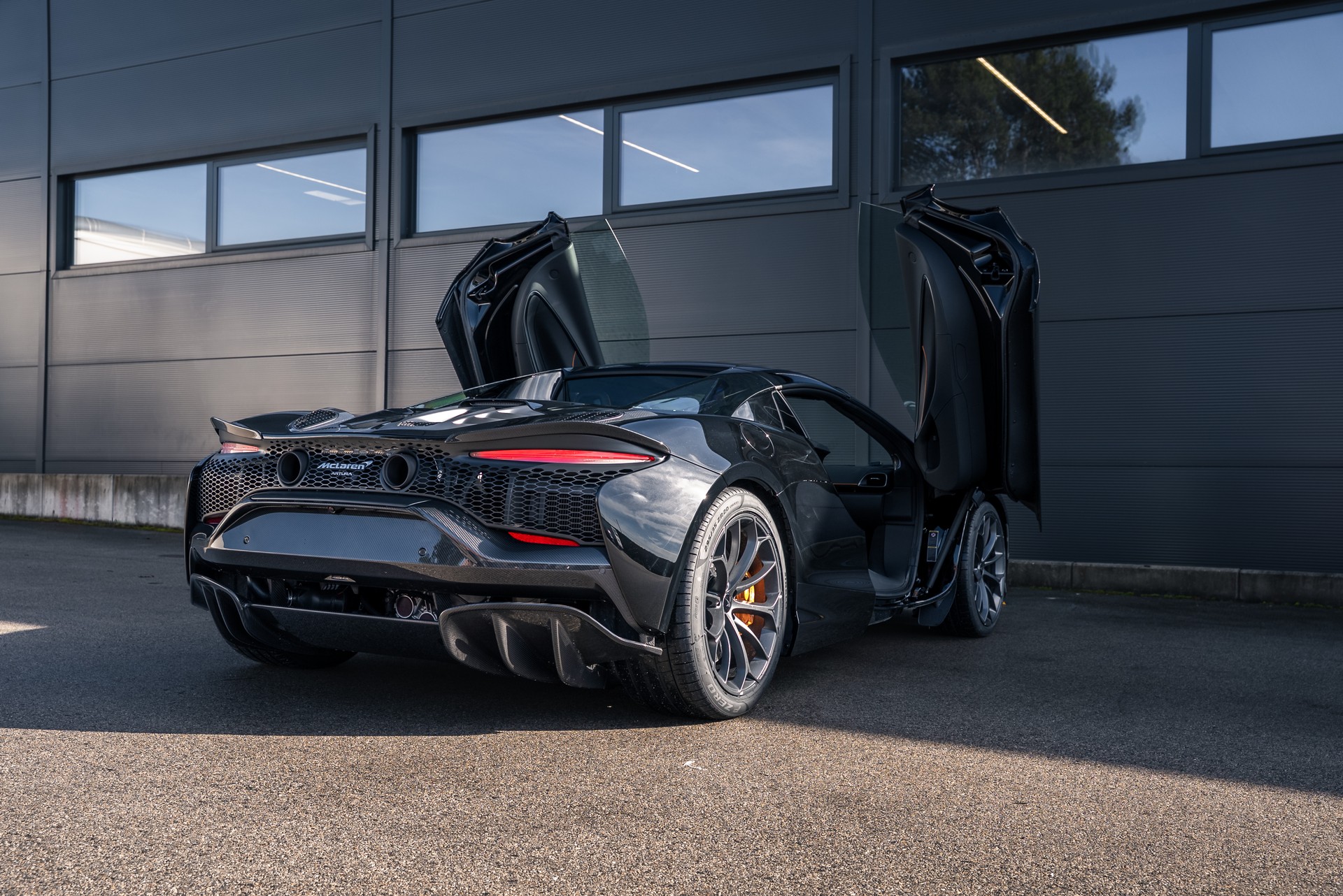 McLAREN Artura Spider-image-8