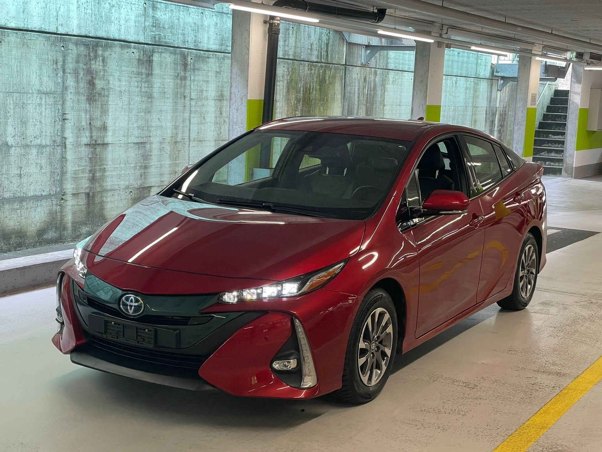 TOYOTA Prius 1.8 VVT-i Plug-in Hybrid Premium