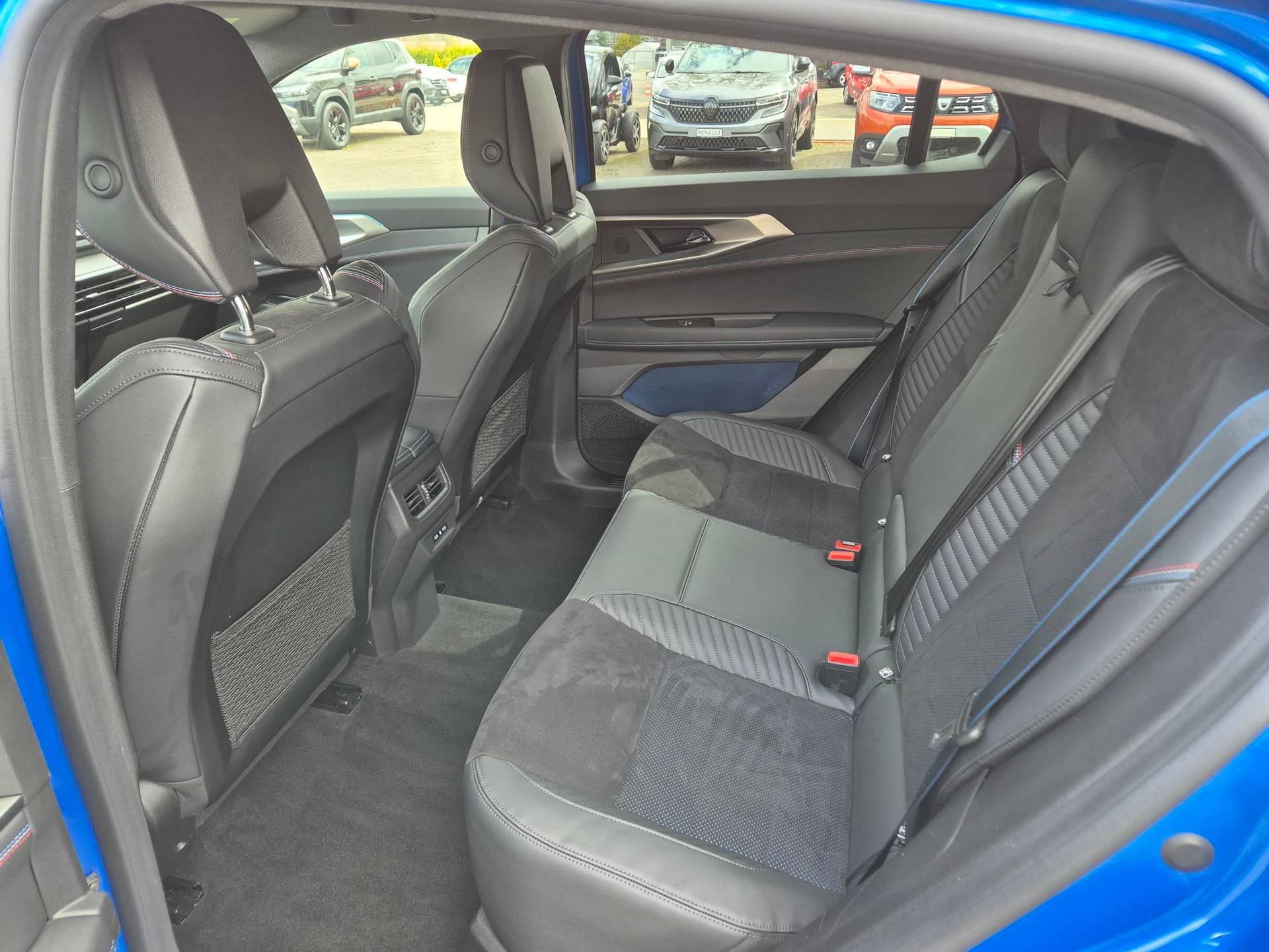 RENAULT Rafale 1.2 E-Tech esprit Alpine-image-10