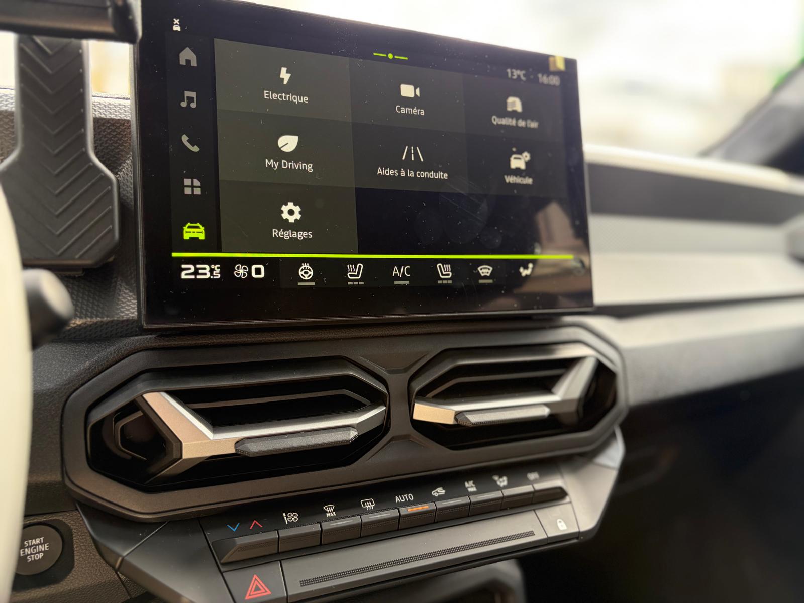 DACIA Duster HEV 155 Journey-image-18