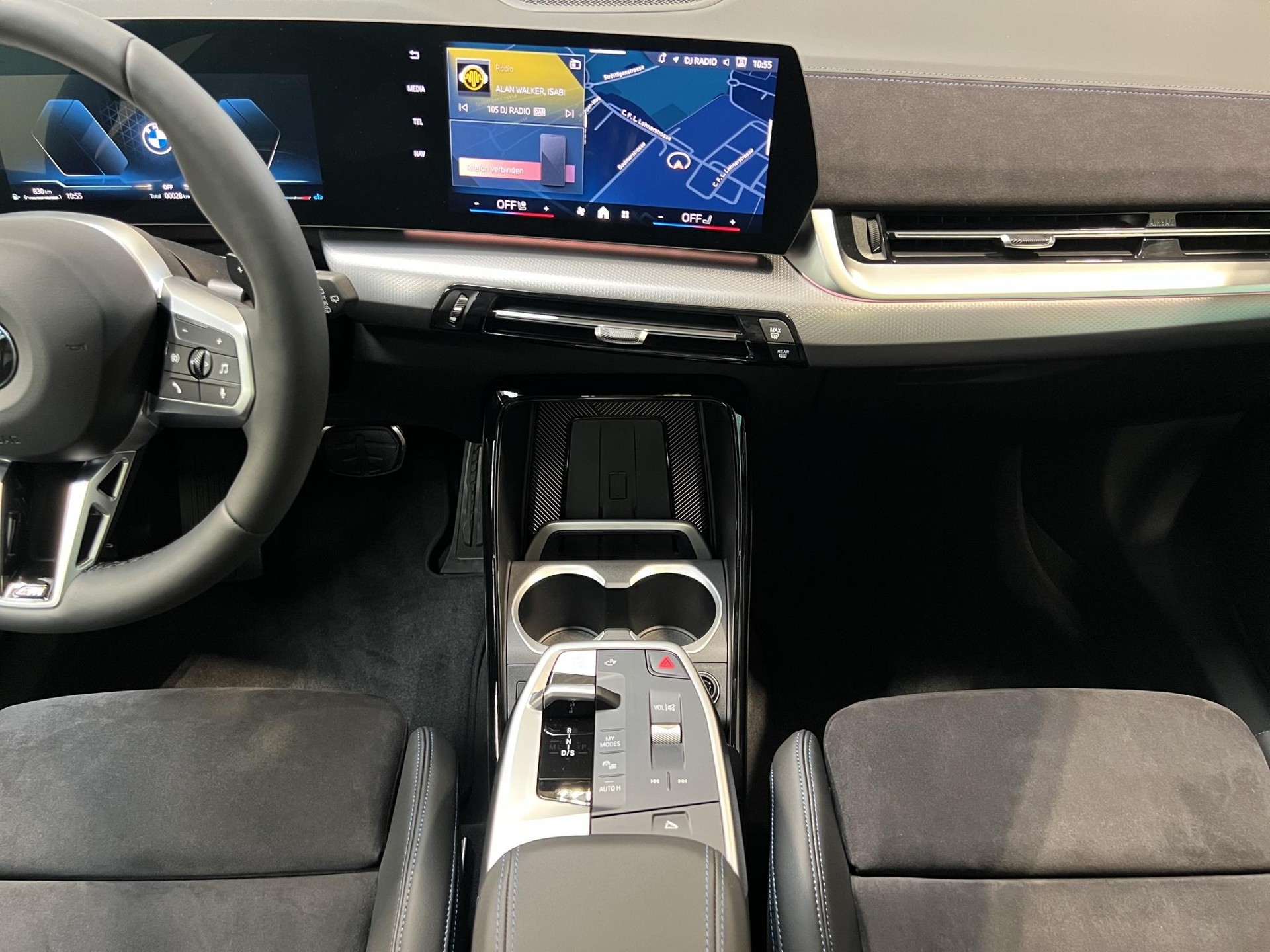 BMW X1 20d xDrive paddles-image-18