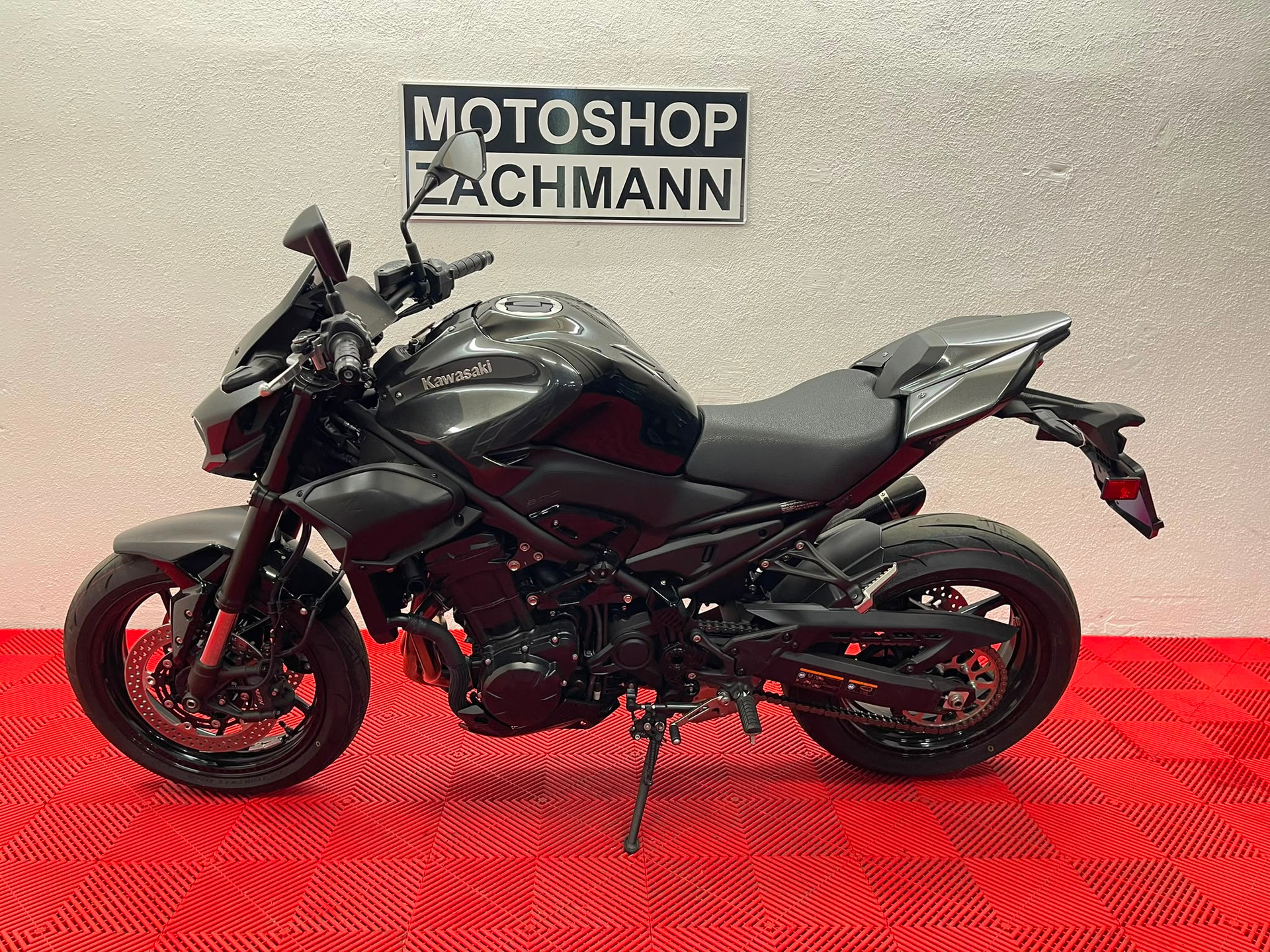 KAWASAKI Z 900 (70kW)-image-3