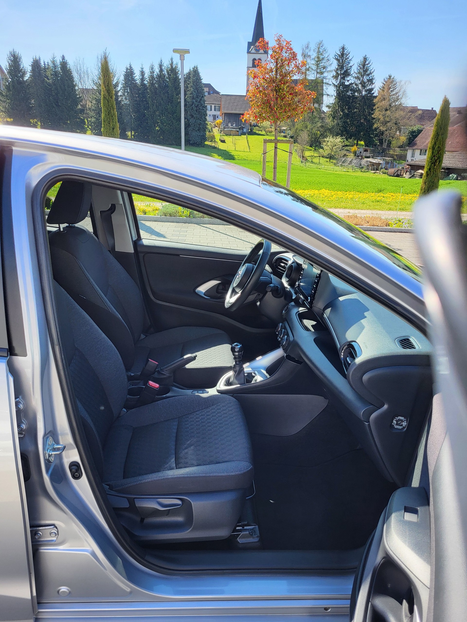TOYOTA Yaris 1.5 Trend-image-5