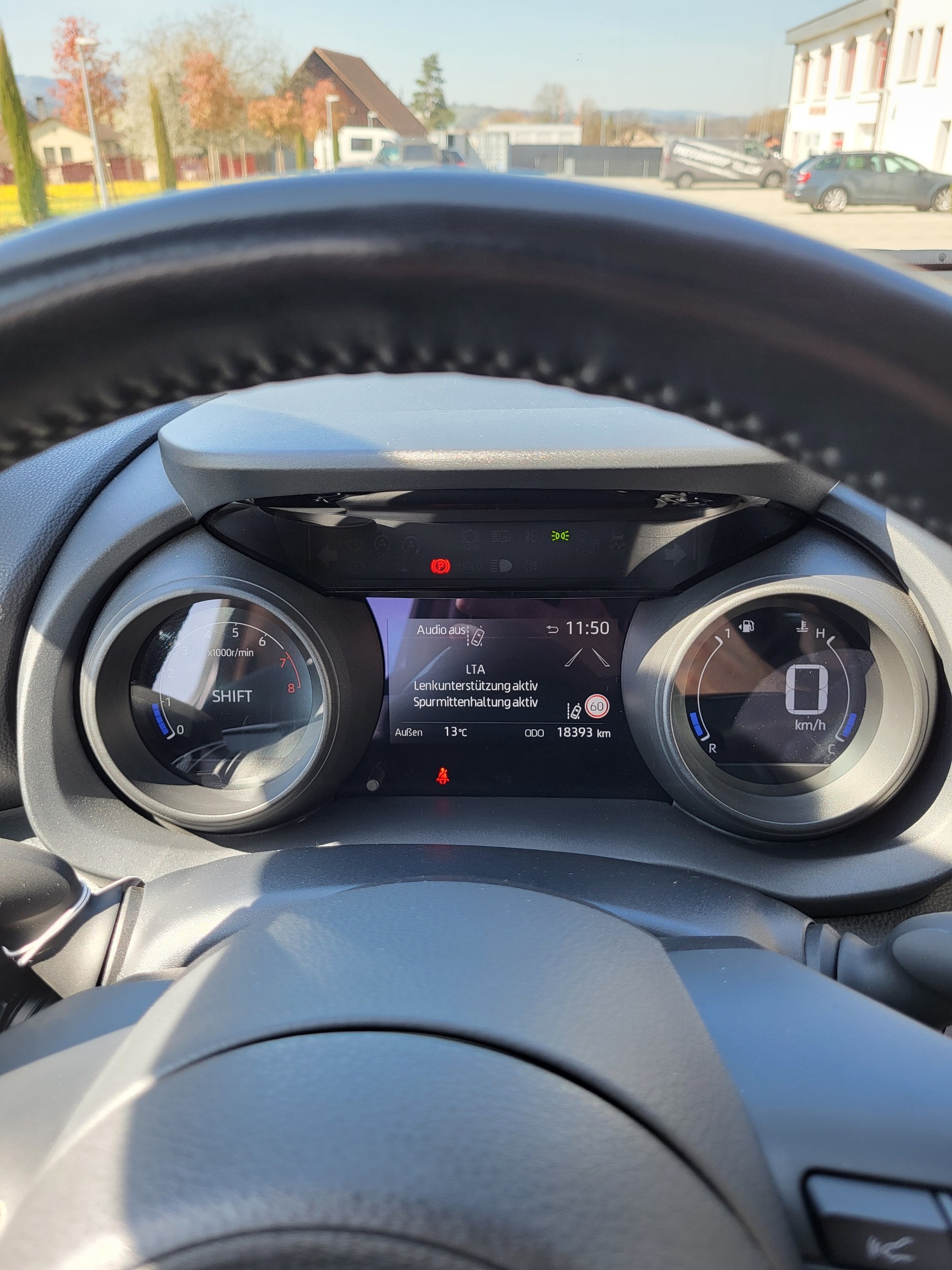 TOYOTA Yaris 1.5 Trend-image-10