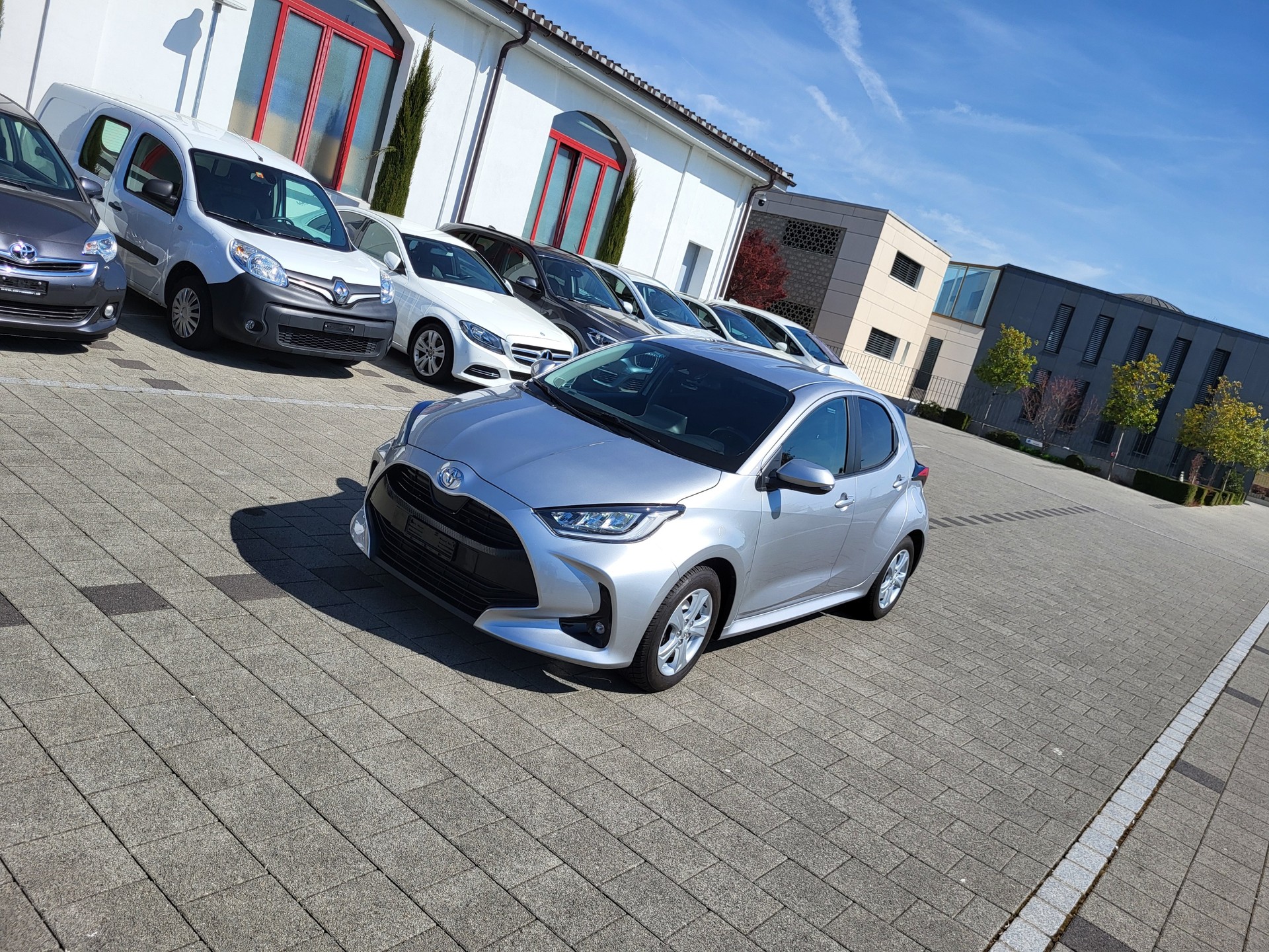 TOYOTA Yaris 1.5 Trend-image-3