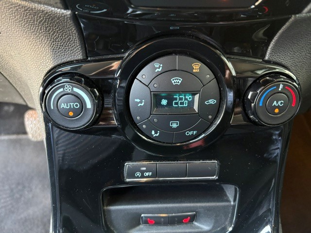 FORD Fiesta 1.0 SCTi Titanium-image-15
