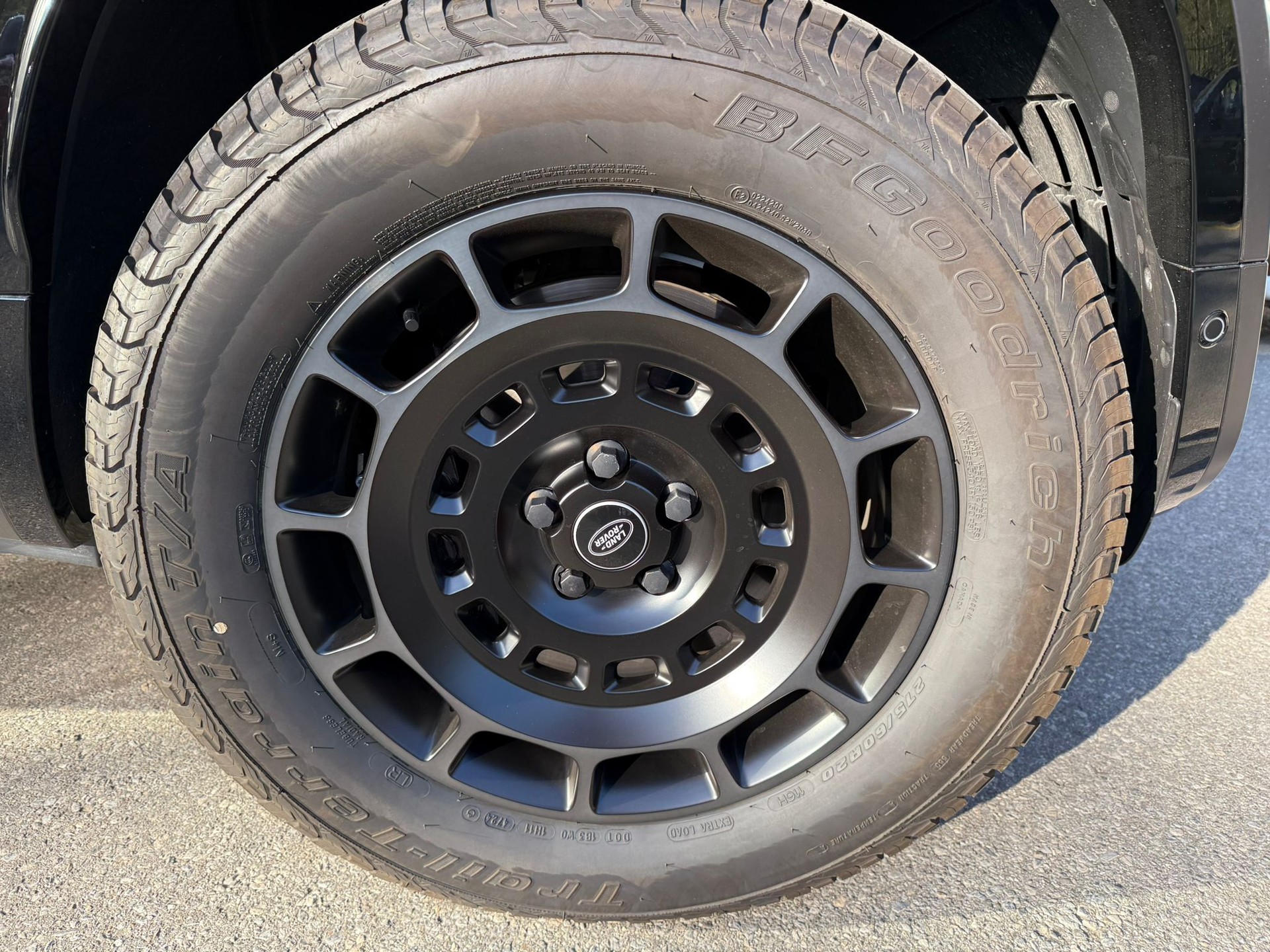 LAND ROVER Defender 110 635 V8 4.4 Octa AT8-image-15