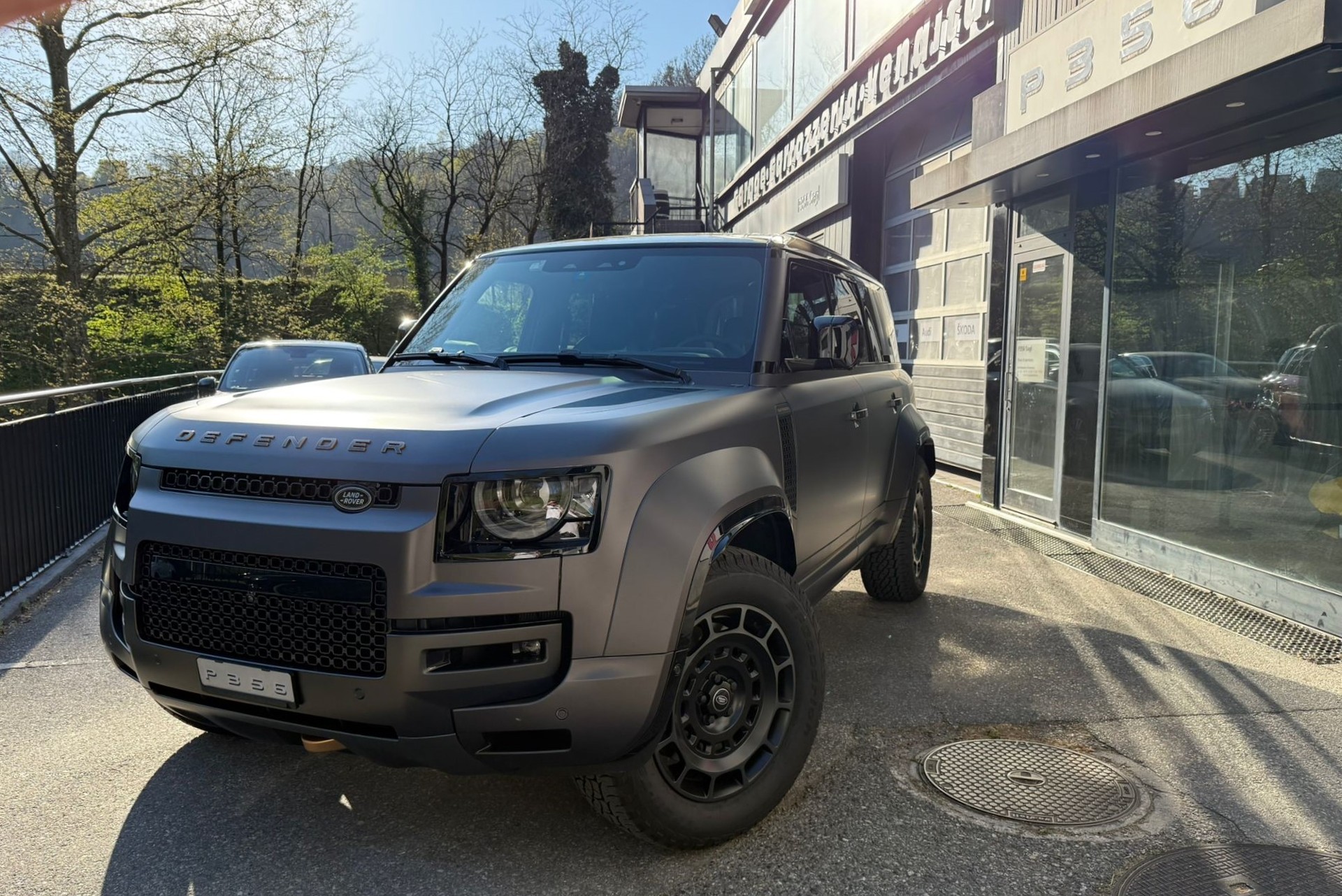 LAND ROVER Defender 110 635 V8 4.4 Octa AT8