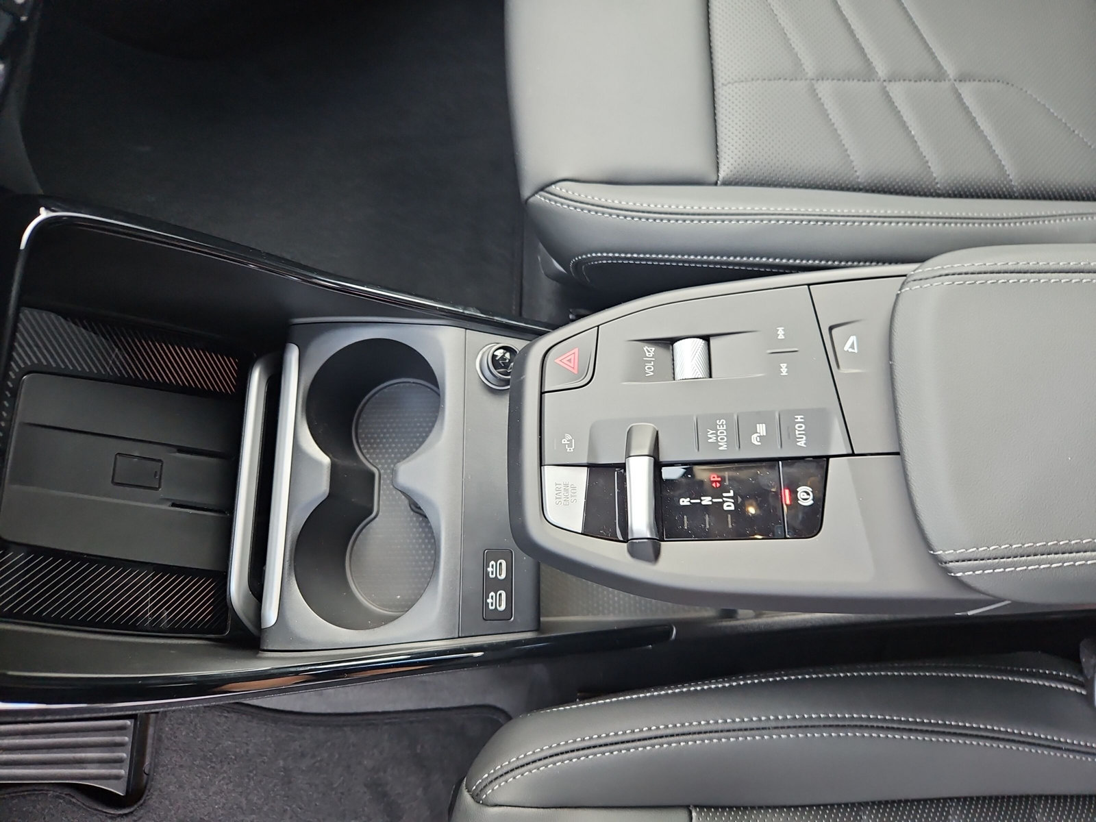 BMW 218d Active Tourer DKG-image-21