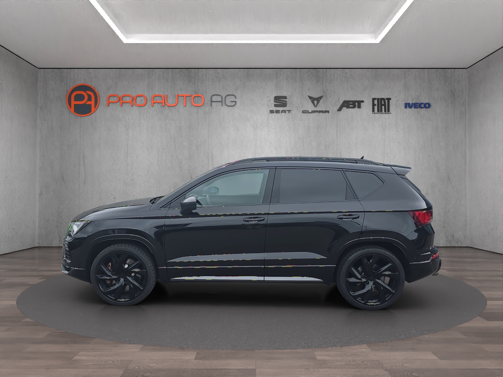 CUPRA Ateca 2.0TSI VZ Cup 360 4Drive DSG Akrapovic Black Edition-showroom-element-1