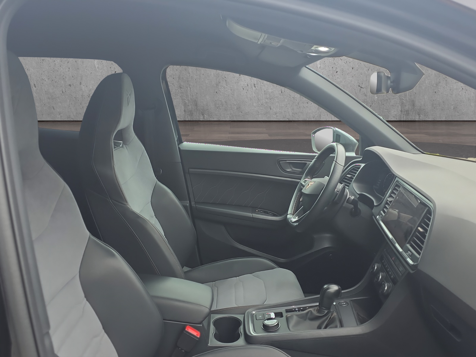 CUPRA Ateca 2.0TSI VZ Cup 360 4Drive DSG Akrapovic Black Edition-image-11