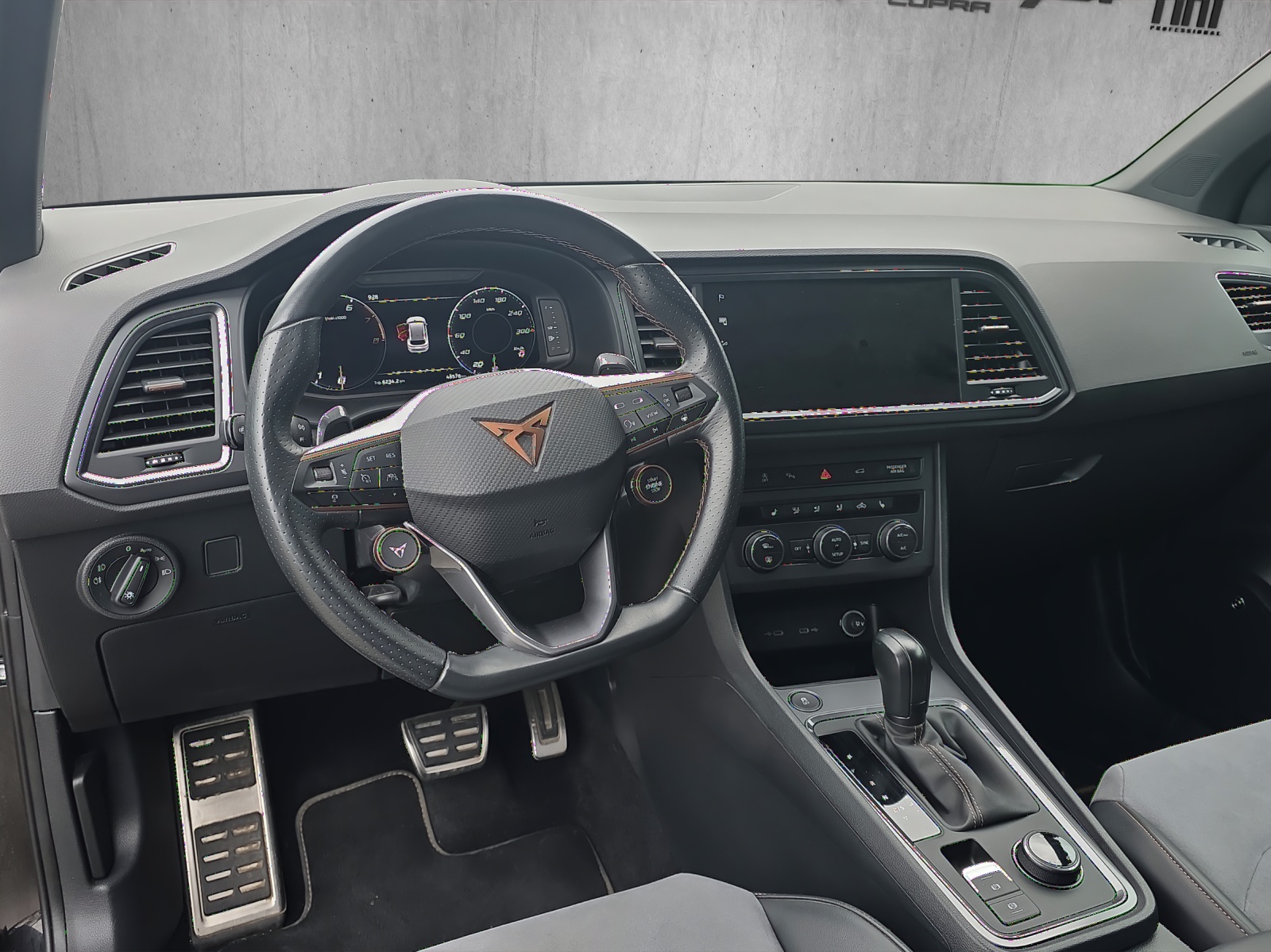 CUPRA Ateca 2.0TSI VZ Cup 360 4Drive DSG Akrapovic Black Edition-image-8