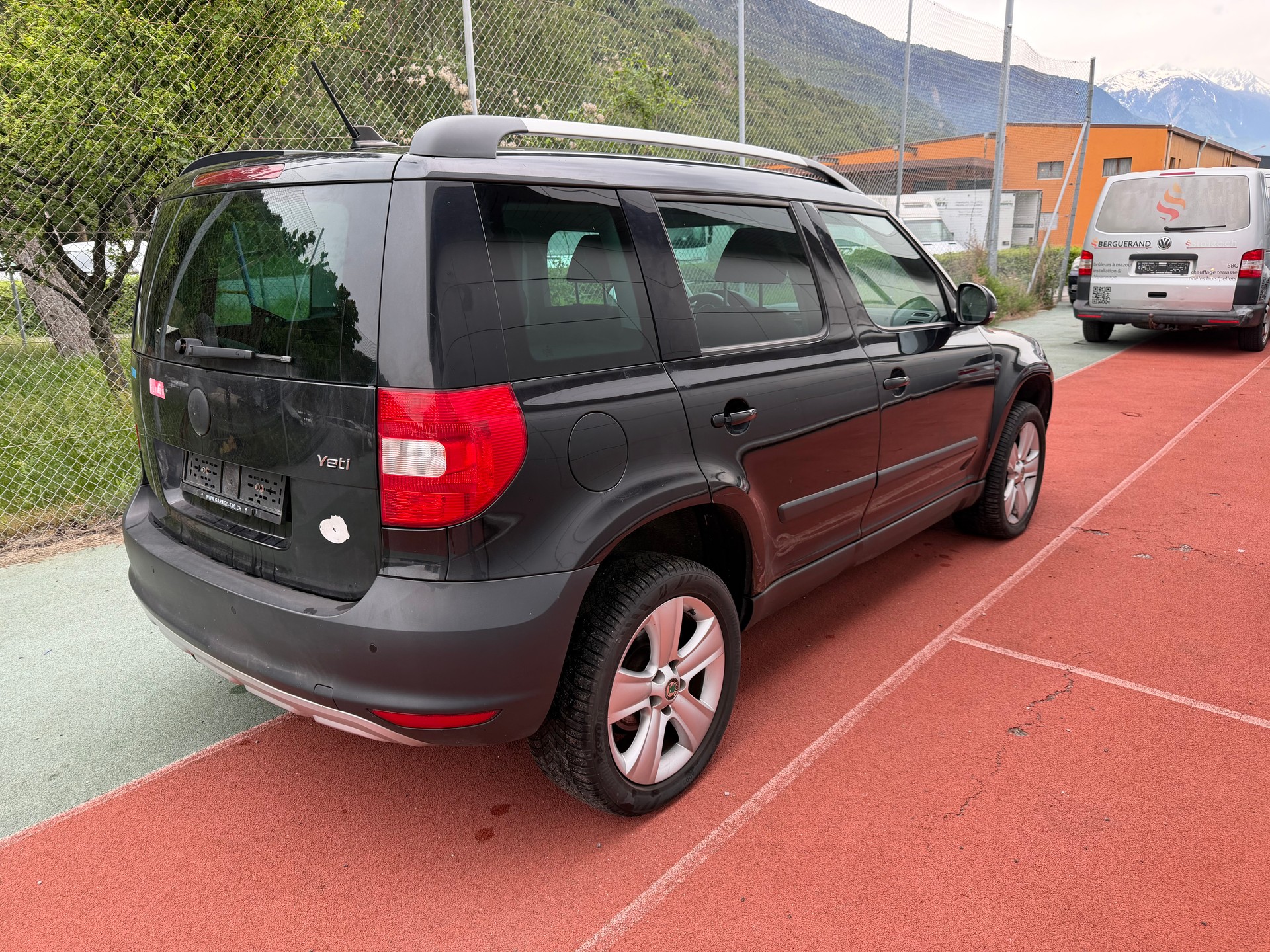 SKODA Yeti 1.8 TSI Experience 4x4-image-3