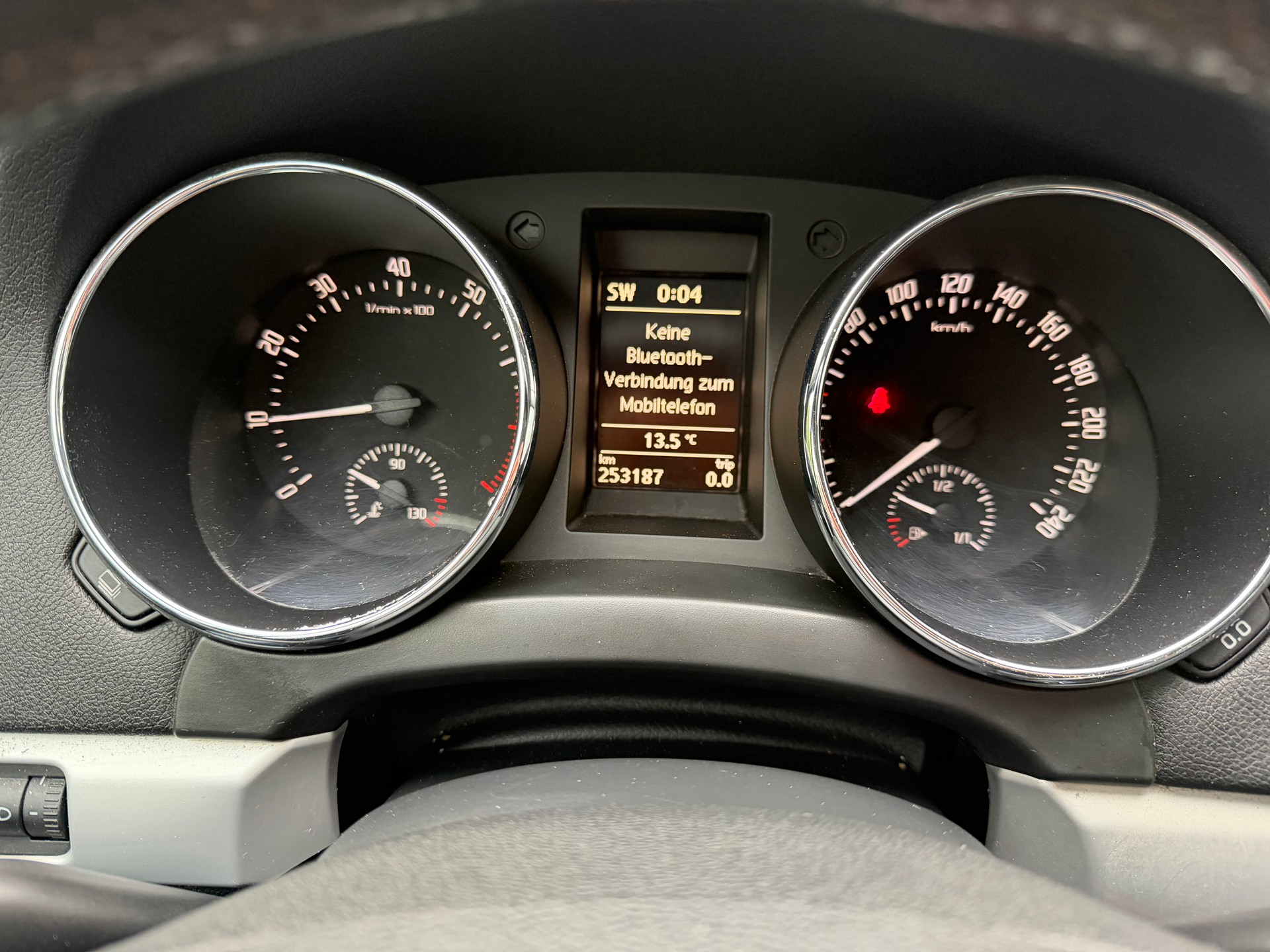 SKODA Yeti 1.8 TSI Experience 4x4-image-6