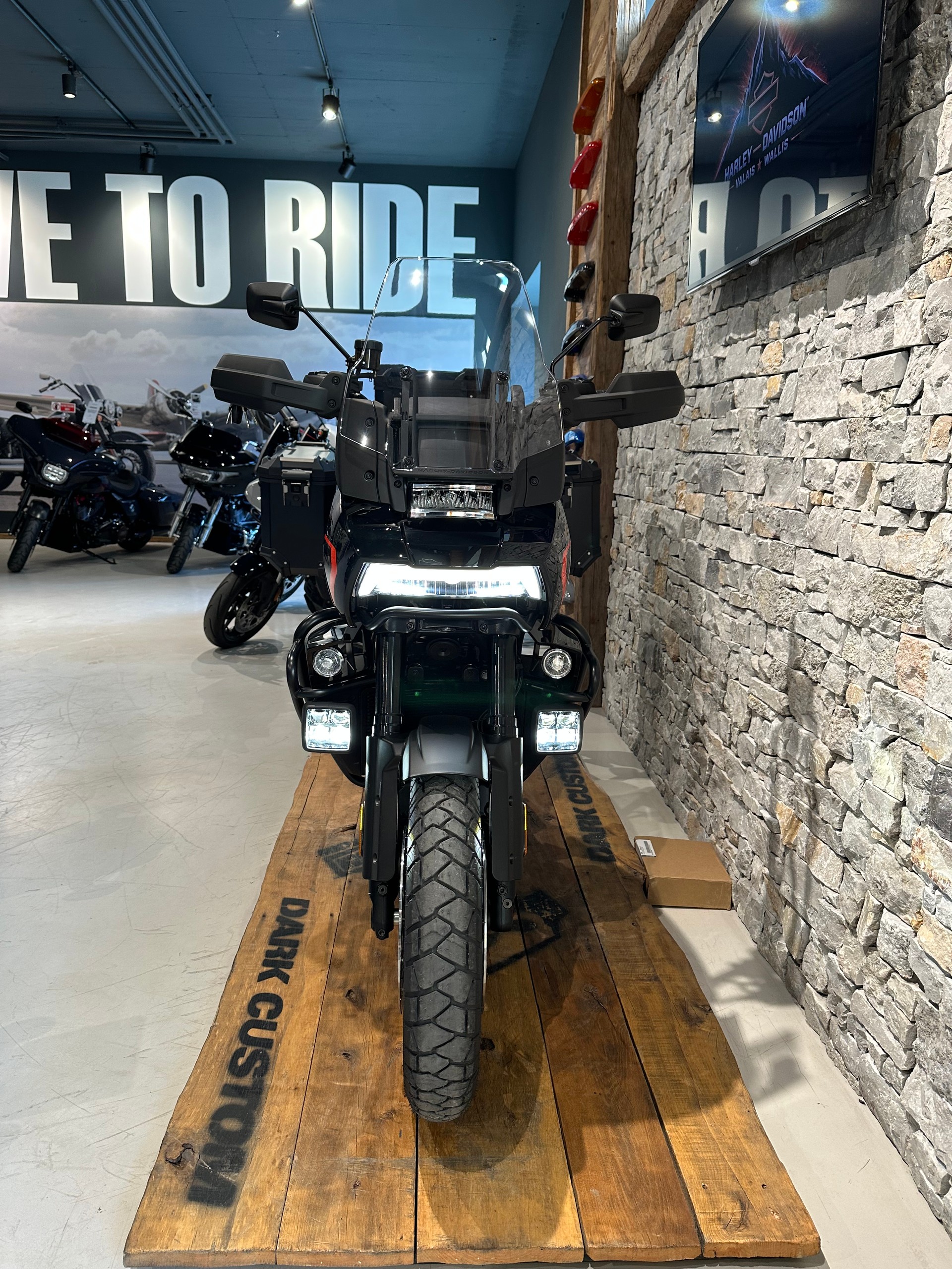 HARLEY-DAVIDSON Pan AmericaTM 1250 Limited-image-4
